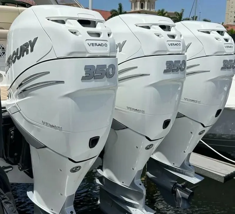 Slide: The Image of Formula 350 Crossover Bowrider 2019 - 9