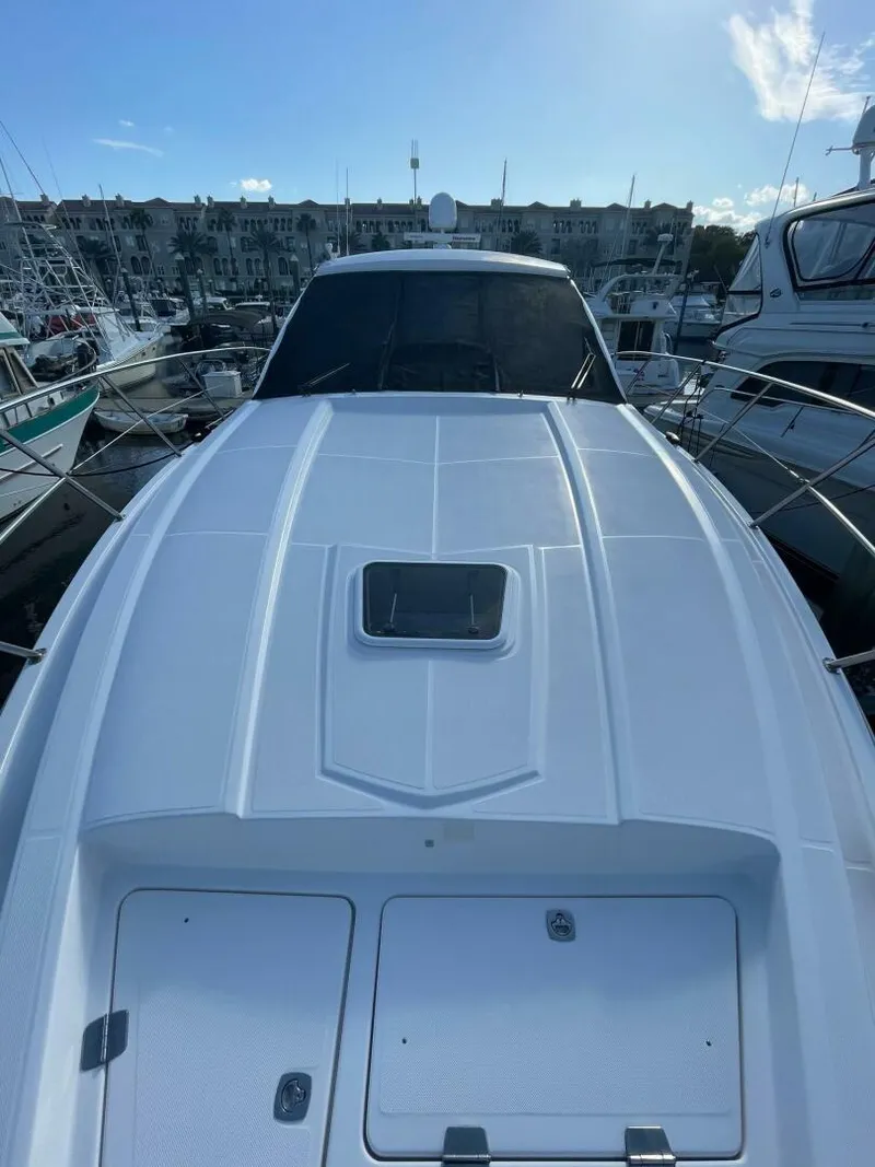 Slide: The Image of Regal 5260 Sport Coupe 2009 - 44