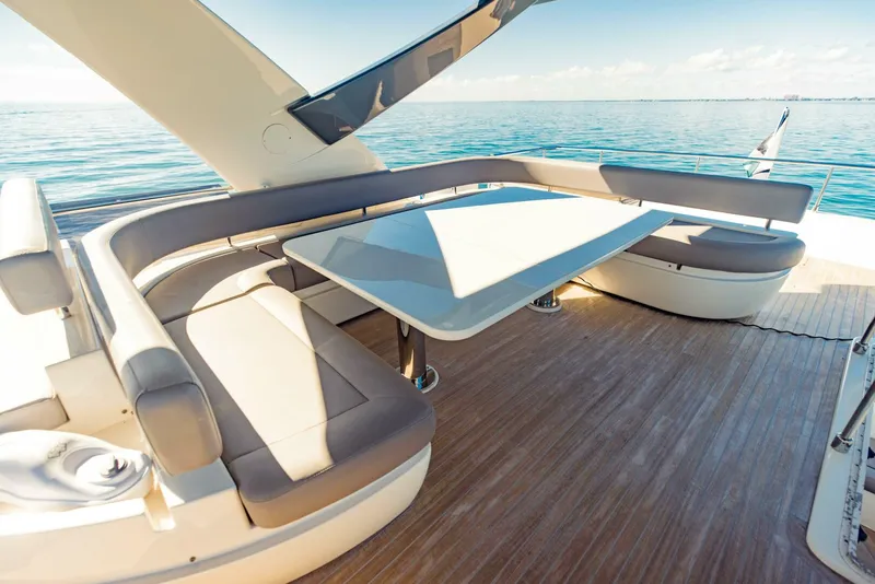 Slide: The Image of Ferretti 750 2017 - 32