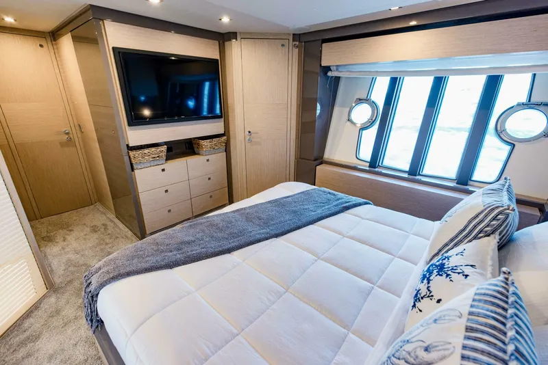 Slide: The Image of Ferretti 750 2017 - 74