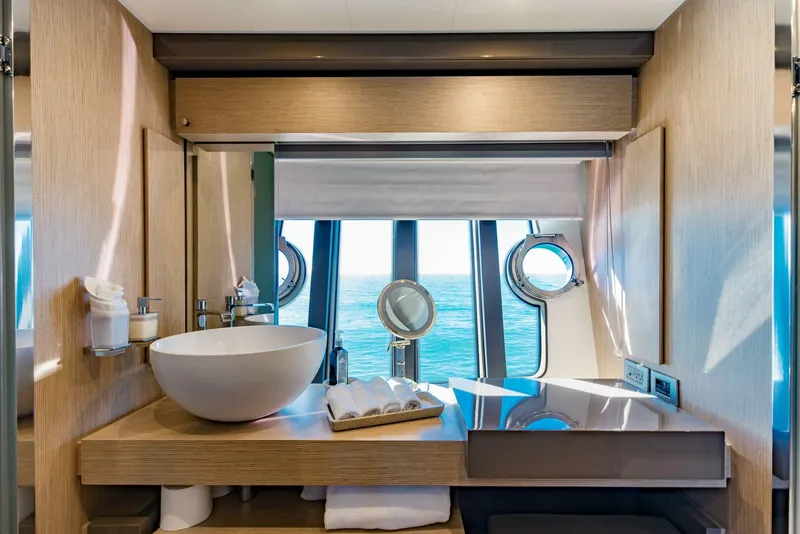 Slide: The Image of Ferretti 750 2017 - 78