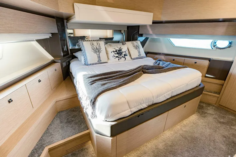 Slide: The Image of Ferretti 750 2017 - 80