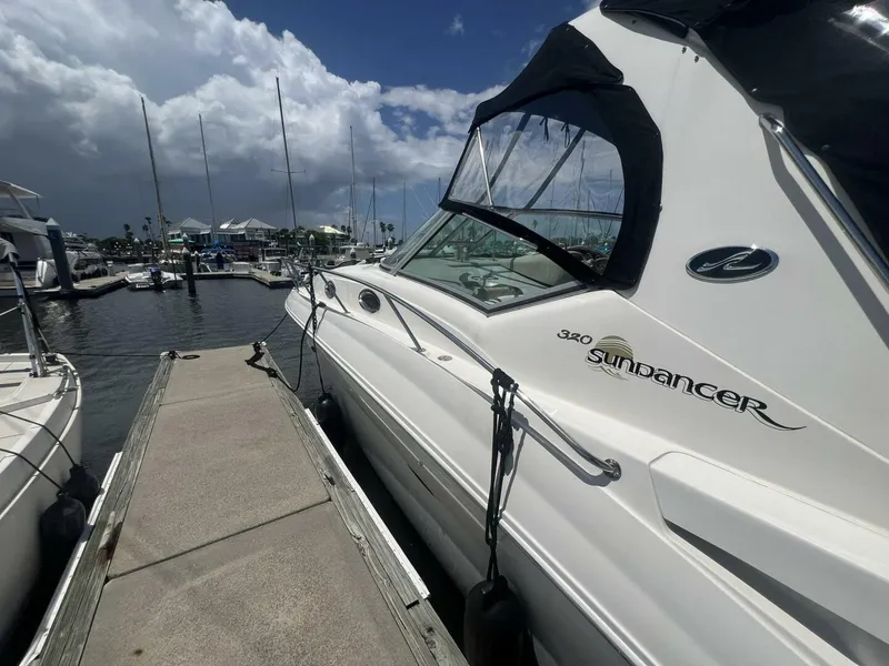 Slide: The Image of Sea Ray 320 Sundancer 2003 - 13