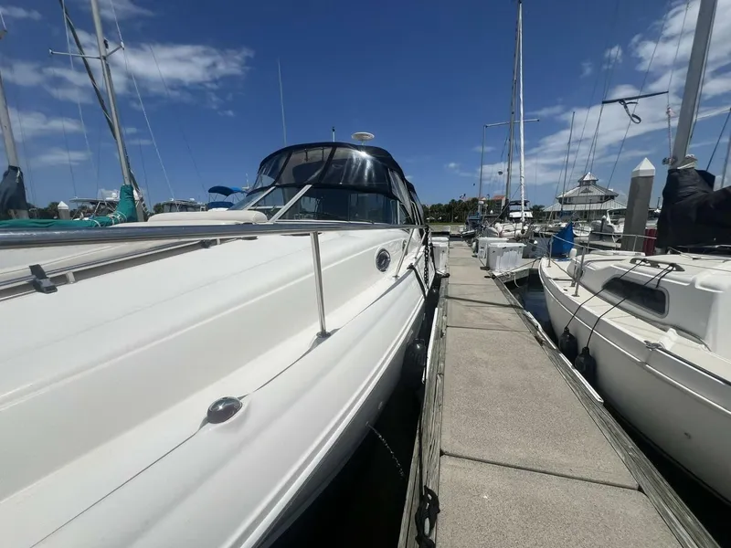 Slide: The Image of Sea Ray 320 Sundancer 2003 - 8