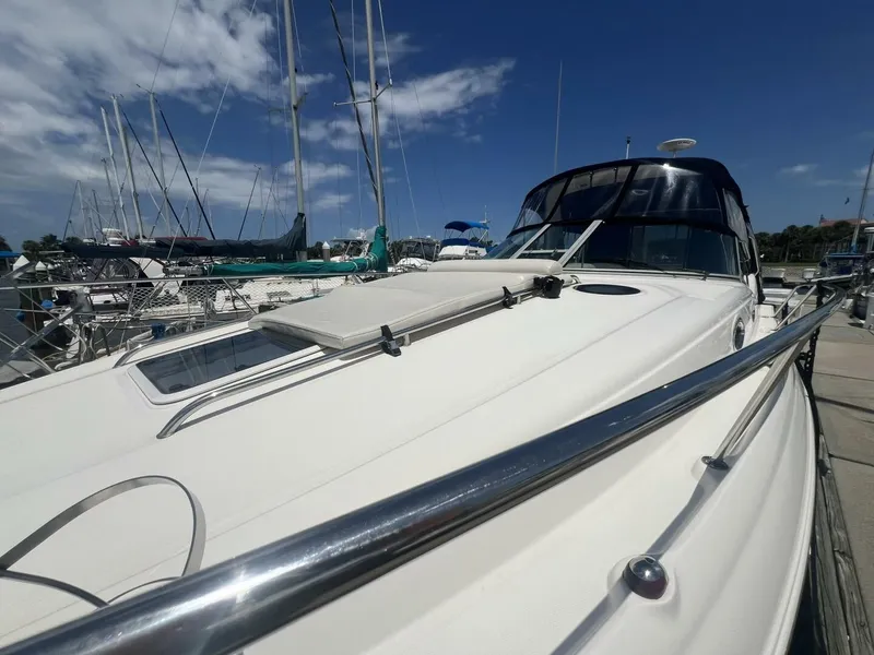 Slide: The Image of Sea Ray 320 Sundancer 2003 - 9