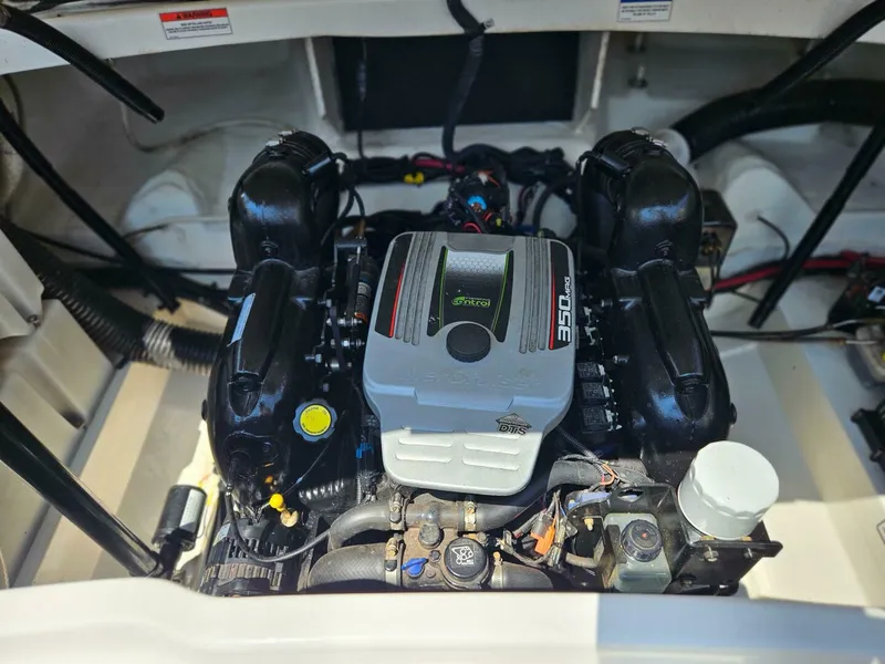 Slide: The Image of Sea Ray 250 SLX 2012 - 20