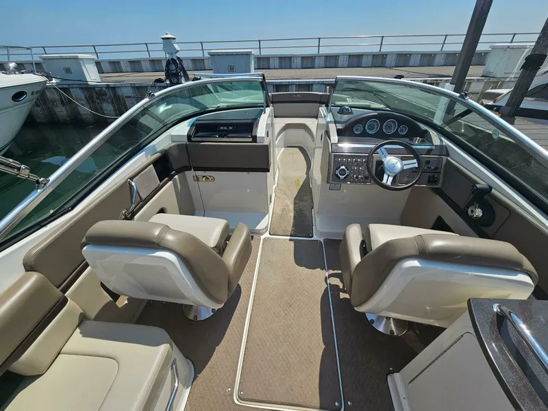 Slide: The Image of Sea Ray 250 SLX 2012 - 3