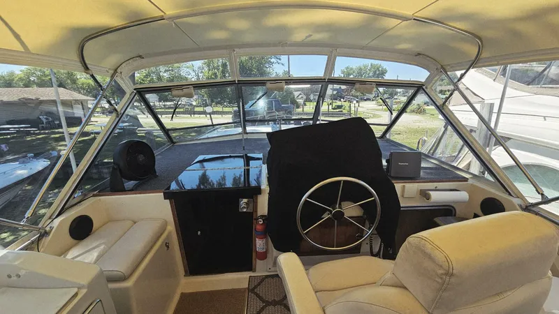 Slide: The Image of Chris-Craft 381 Catalina 1986 - 10