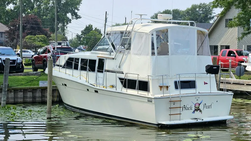 Slide: The Image of Chris-Craft 381 Catalina 1986 - 4