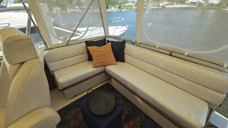 Slide: The Image of Chris-Craft 381 Catalina 1986 - 5