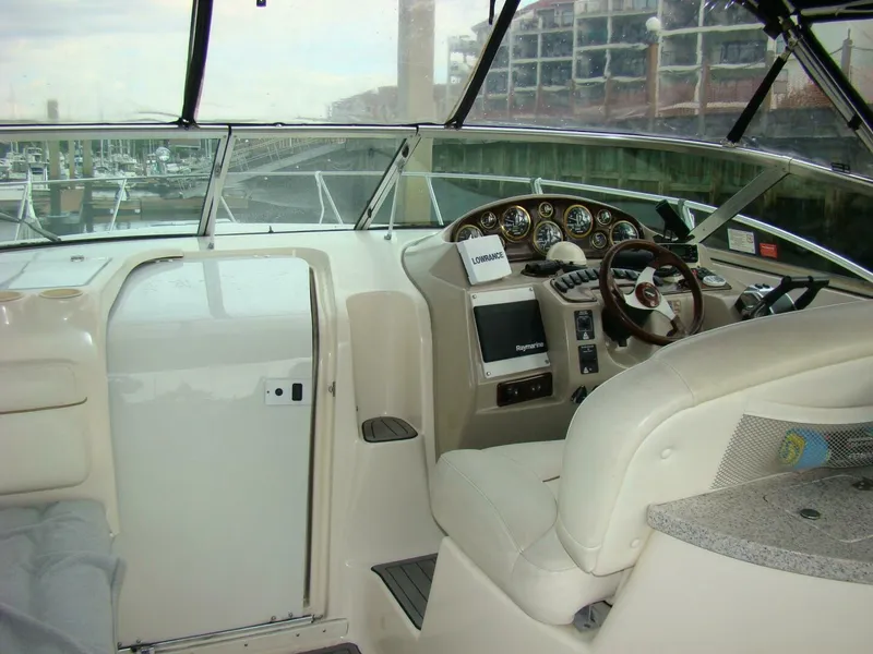 Slide: The Image of Rinker 342 Fiesta Vee 2002 - 11
