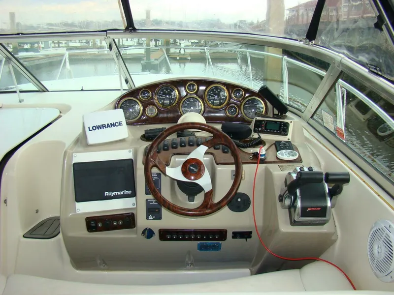 Slide: The Image of Rinker 342 Fiesta Vee 2002 - 12