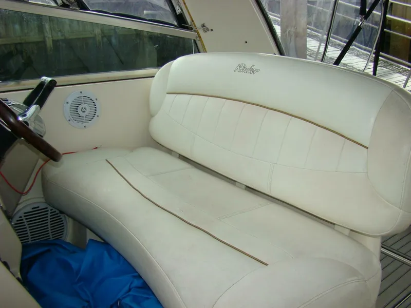 Slide: The Image of Rinker 342 Fiesta Vee 2002 - 13