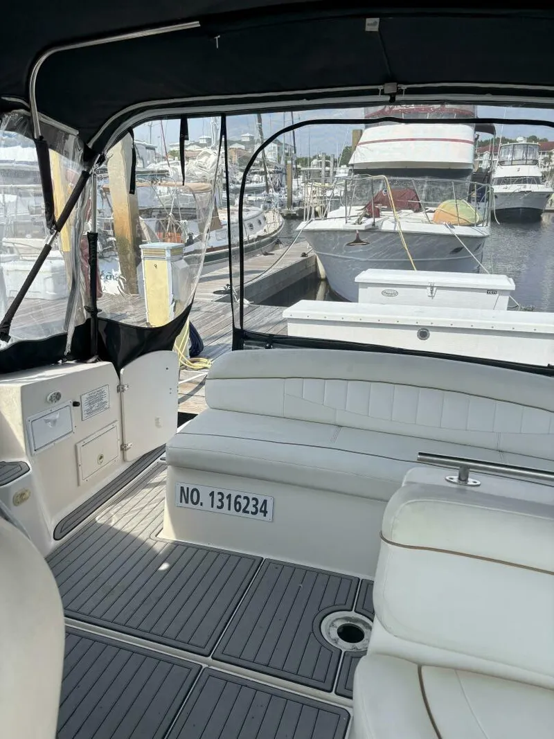Slide: The Image of Rinker 342 Fiesta Vee 2002 - 14