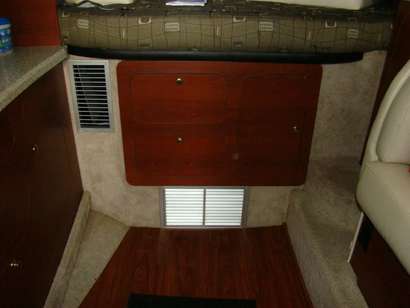 Slide: The Image of Rinker 342 Fiesta Vee 2002 - 24
