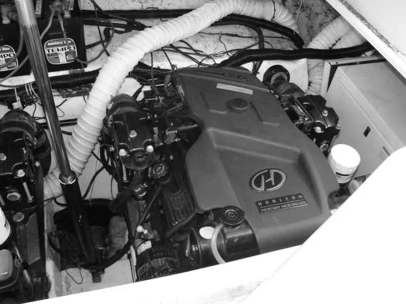 Slide: The Image of Rinker 342 Fiesta Vee 2002 - 27