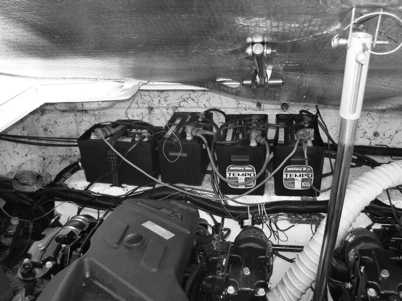 Slide: The Image of Rinker 342 Fiesta Vee 2002 - 29
