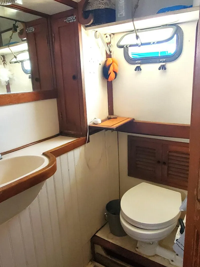 Slide: The Image of CHB Double Cabin 1980 - 20