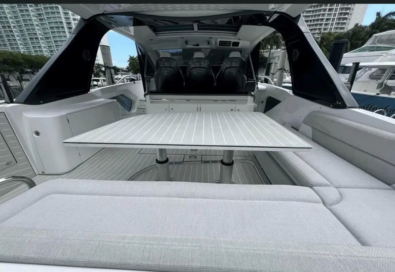 Slide: The Image of Azimut Verve 42 2022 - 12