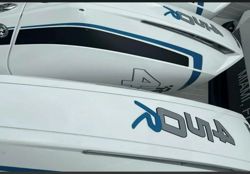 Slide: The Image of Azimut Verve 42 2022 - 4