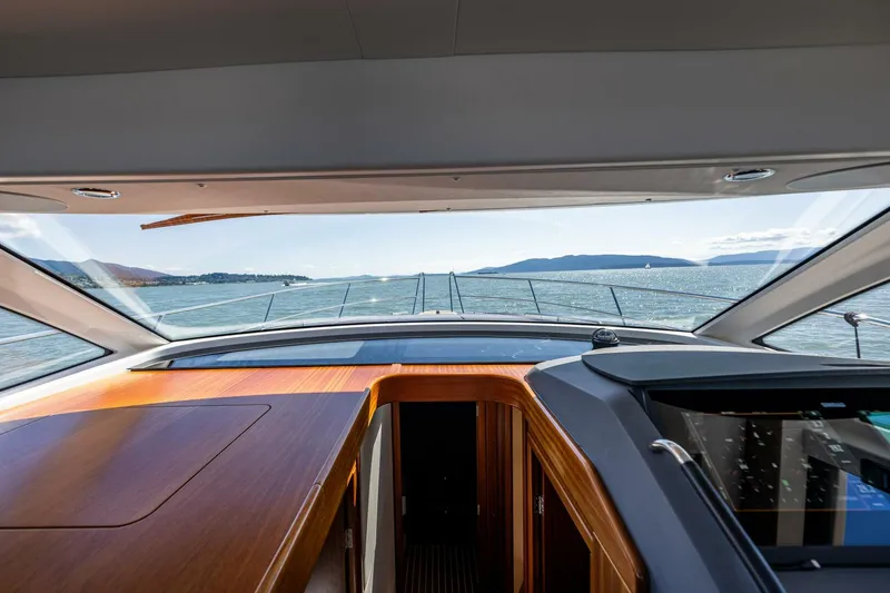 Slide: The Image of Nimbus 405 Coupe 2021 - 27