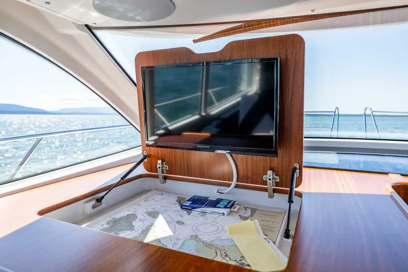 Slide: The Image of Nimbus 405 Coupe 2021 - 28