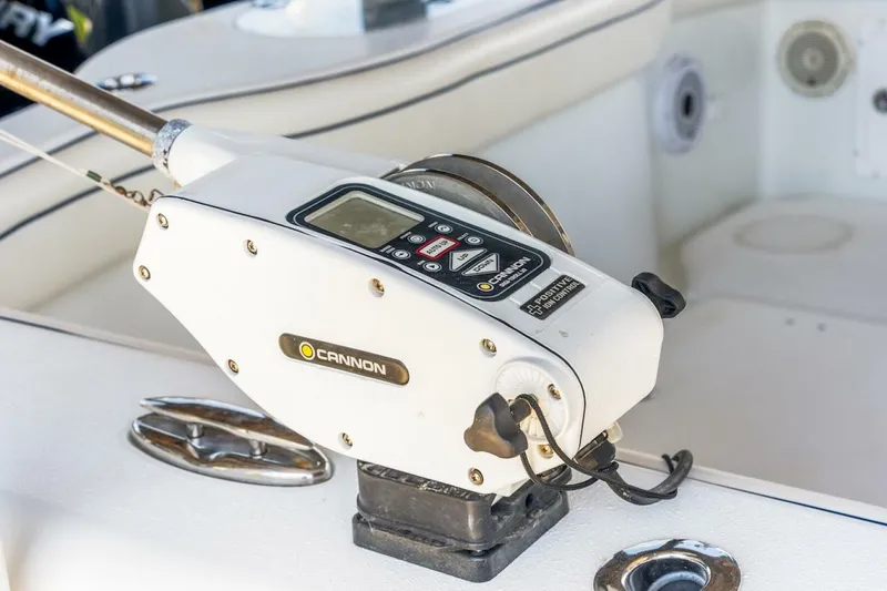 Slide: The Image of Yellowfin 39 Offshore 2013 - 48