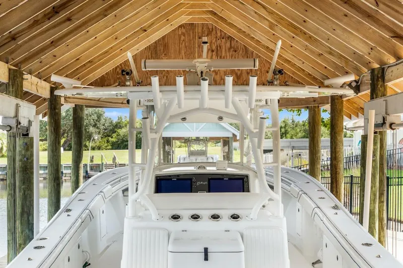 Slide: The Image of Yellowfin 39 Offshore 2013 - 53