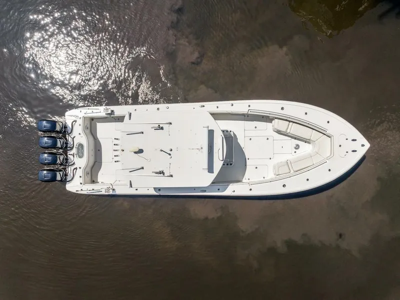 Slide: The Image of Yellowfin 39 Offshore 2013 - 8