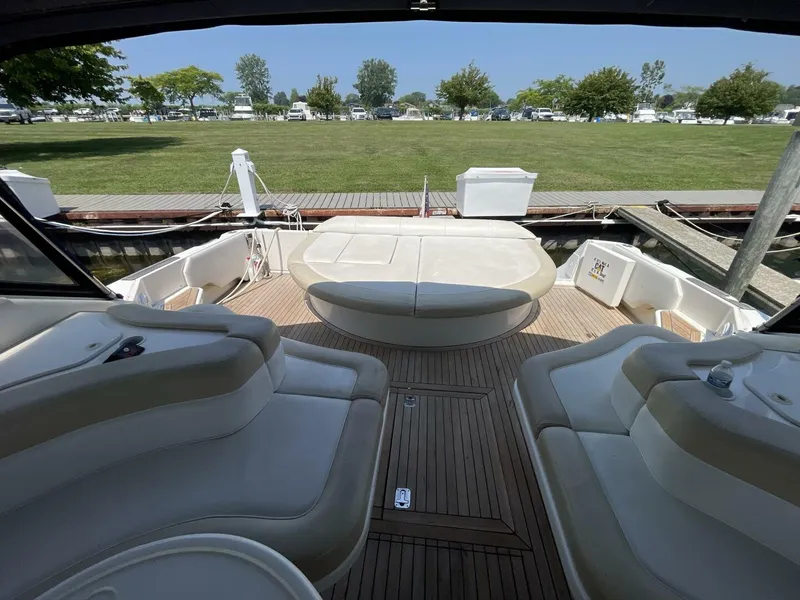 Slide: The Image of Sea Ray 630 Super Sun Sport 1998 - 29