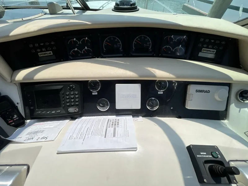 Slide: The Image of Sea Ray 630 Super Sun Sport 1998 - 45