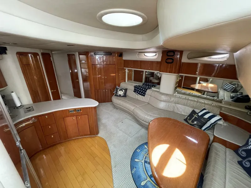 Slide: The Image of Sea Ray 630 Super Sun Sport 1998 - 50