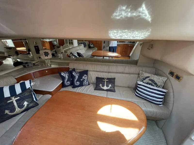 Slide: The Image of Sea Ray 630 Super Sun Sport 1998 - 53