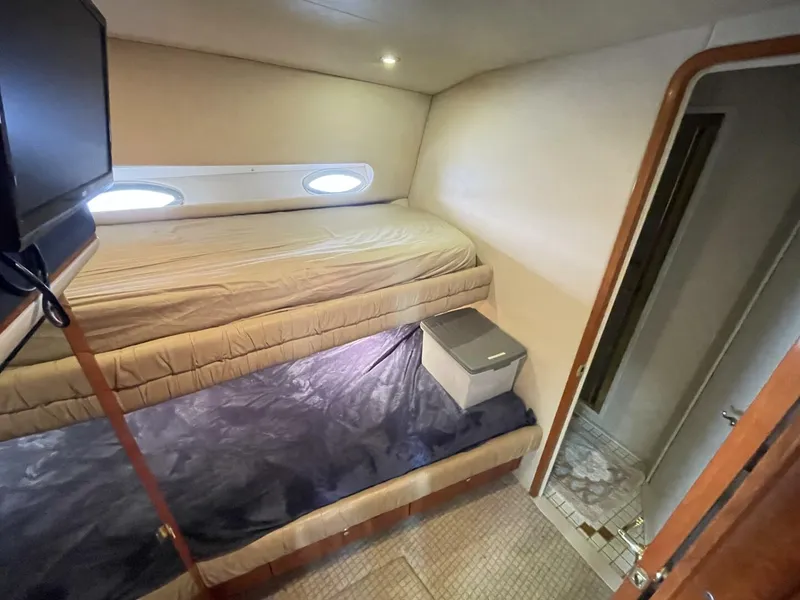 Slide: The Image of Sea Ray 630 Super Sun Sport 1998 - 59