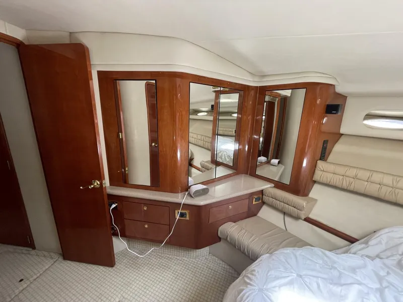 Slide: The Image of Sea Ray 630 Super Sun Sport 1998 - 68