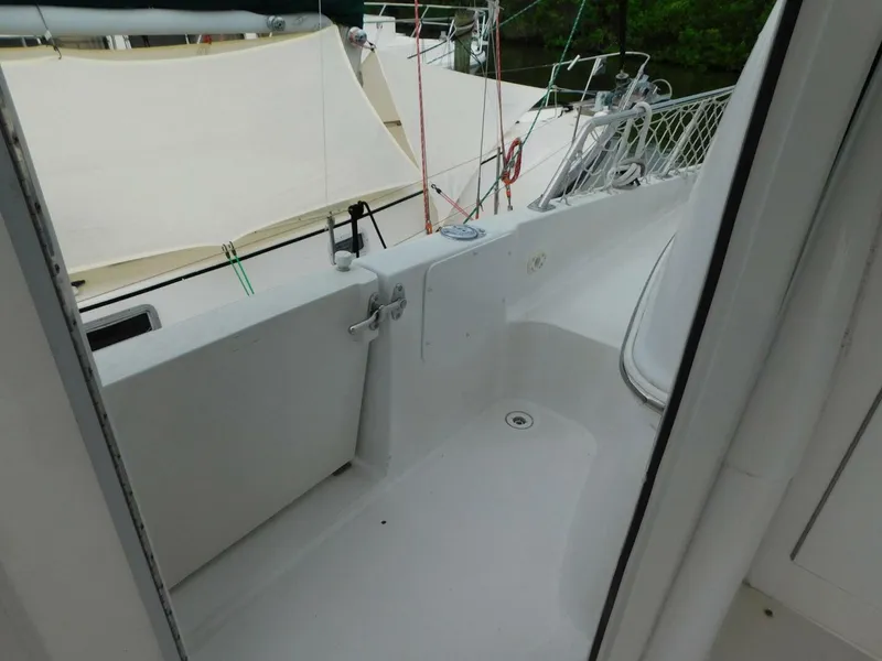 Slide: The Image of Carver Yachts 44 CPMY 2003 - 16