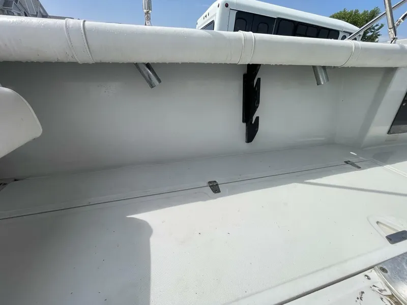Slide: The Image of Boston Whaler 21 Outrage 1993 - 12