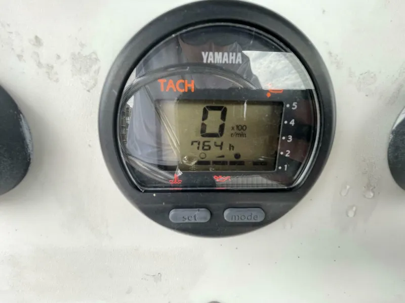 Slide: The Image of Boston Whaler 21 Outrage 1993 - 19
