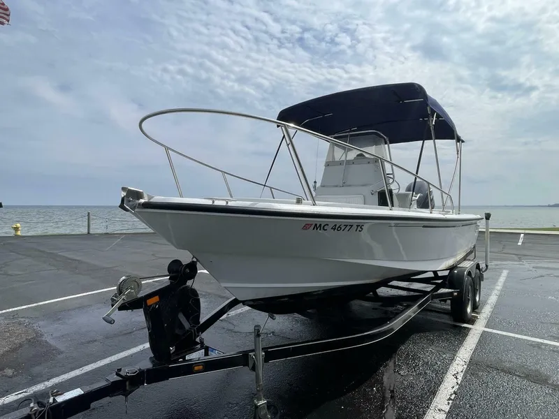 Slide: The Image of Boston Whaler 21 Outrage 1993 - 4