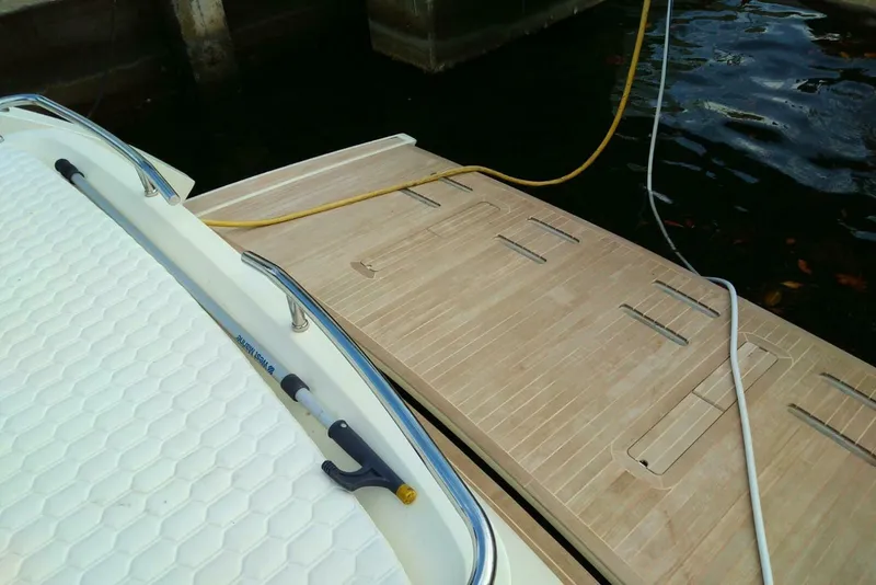 Slide: The Image of Azimut Atlantis 54 2010 - 9