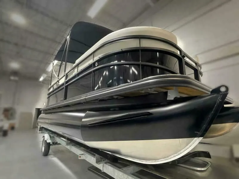 Slide: The Image of Vision WX Tritoon 2024 - 13
