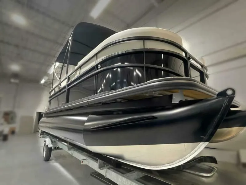Slide: The Image of Vision WX Tritoon 2024 - 13