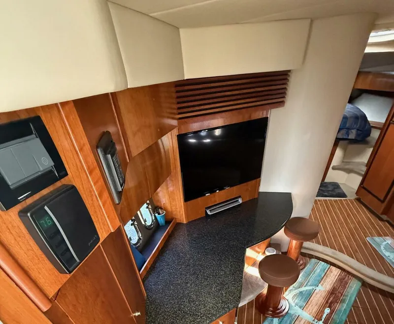 Slide: The Image of Cruisers 420 Express 2006 - 14
