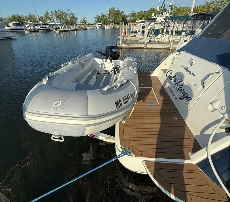 Slide: The Image of Cruisers 420 Express 2006 - 34