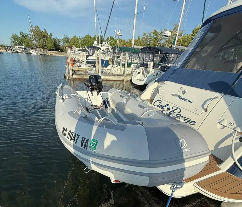 Slide: The Image of Cruisers 420 Express 2006 - 35