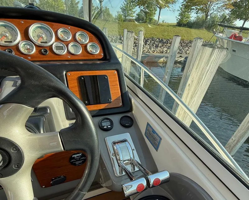 Slide: The Image of Cruisers 420 Express 2006 - 6