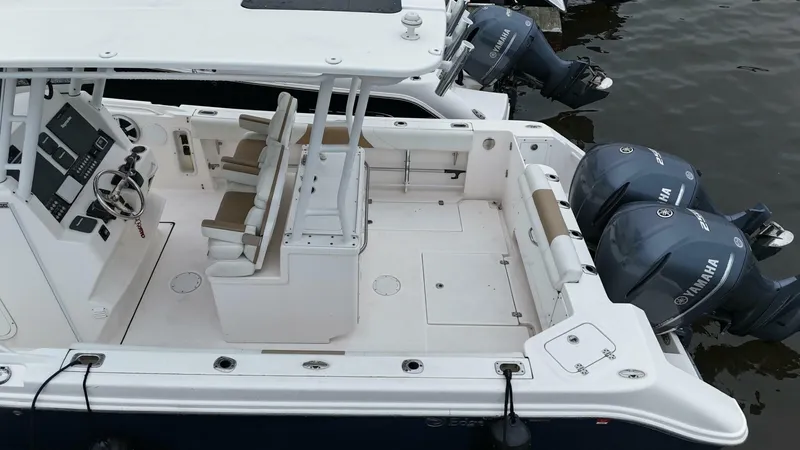 Slide: The Image of Edgewater 280 CC 2015 - 10
