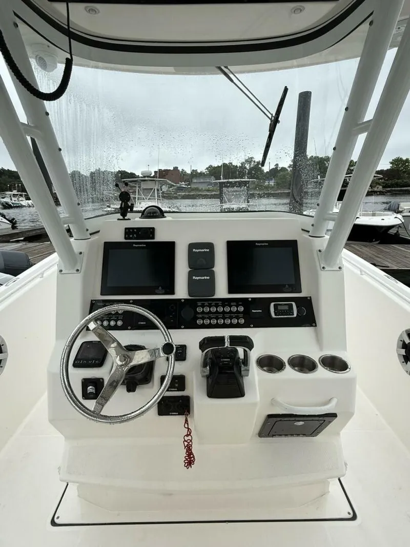 Slide: The Image of Edgewater 280 CC 2015 - 11