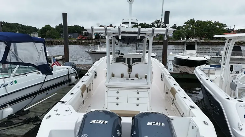 Slide: The Image of Edgewater 280 CC 2015 - 6