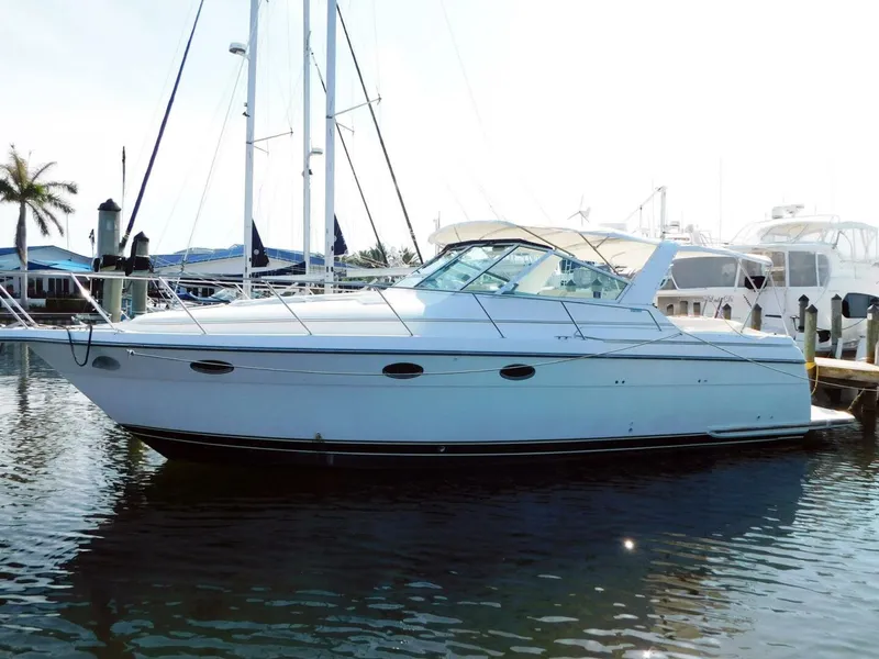 The Image of Tiara 3500 Express 2001 - 0